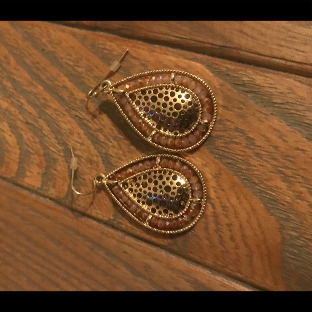 Dangle earrings
